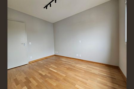 Apartamento para alugar com 238m², 3 quartos e 4 vagas Apartamento para alugar com 238m², 3 quartos e 4 vagasSuite 2