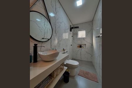 Banheiro de casa à venda com 3 quartos, 146m² em Nova Jaguari , Santana de Parnaíba