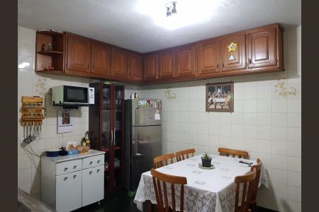 Casa à venda com 223m², 3 quartos e 4 vagasFoto 04