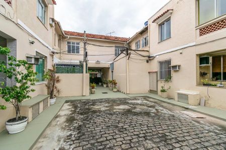 Apartamento à venda com 53m², 2 quartos e sem vagaÁrea comum de acesso da vila