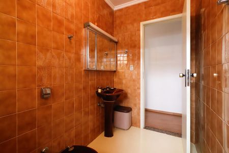 Casa para alugar com 616m², 5 quartos e 10 vagasBanheiro