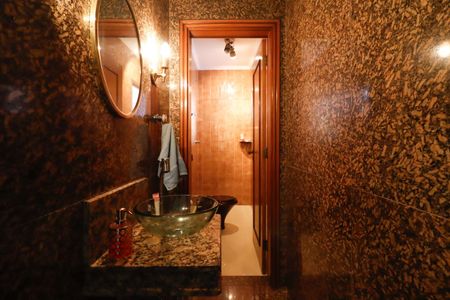 Casa para alugar com 616m², 5 quartos e 10 vagasLavabo