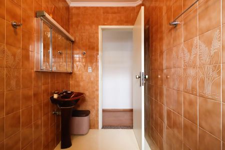 Casa para alugar com 616m², 5 quartos e 10 vagasBanheiro