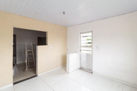 Sala de casa para alugar com 1 quarto, 60m² em Jardim Carapicuiba, Carapicuíba