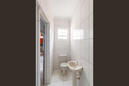 Banheiro de casa para alugar com 1 quarto, 60m² em Jardim Carapicuiba, Carapicuíba