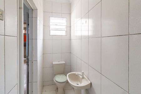 Banheiro de casa para alugar com 1 quarto, 60m² em Jardim Carapicuiba, Carapicuíba
