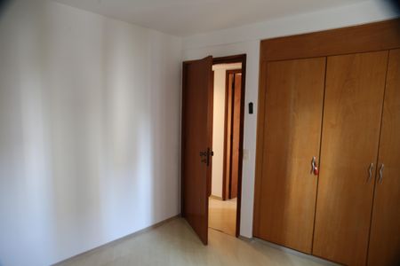 Apartamento à venda com 180m², 4 quartos e 2 vagasQuarto