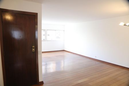 Apartamento à venda com 180m², 4 quartos e 2 vagasSala