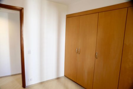 Apartamento à venda com 180m², 4 quartos e 2 vagasQuarto 