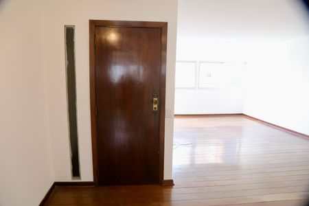 Apartamento à venda com 180m², 4 quartos e 2 vagasSala