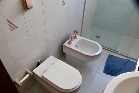 Apartamento à venda com 180m², 4 quartos e 2 vagasBanheiro