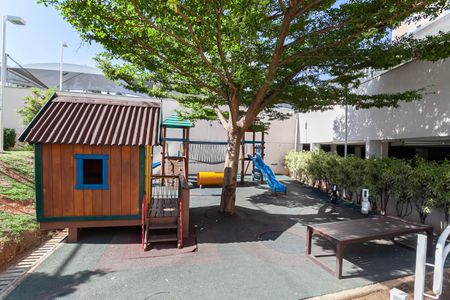 Apartamento para alugar com 68m², 3 quartos e 2 vagasÁrea comum - Playground