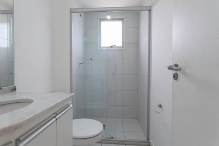 Apartamento para alugar com 68m², 3 quartos e 2 vagasBanheiro social 