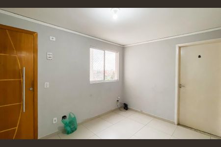 Sala de apartamento para alugar com 2 quartos, 50m² em Cidade Líder, São Paulo