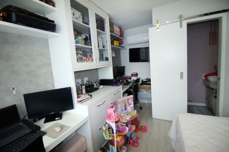 Casa à venda com 350m², 4 quartos e 3 vagasQuarto 1- Suíte