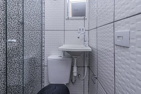 Casa para alugar com 60m², 3 quartos e sem vagabanheiro na suíte 2_1