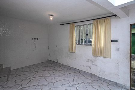 Casa para alugar com 60m², 3 quartos e sem vagasala_2