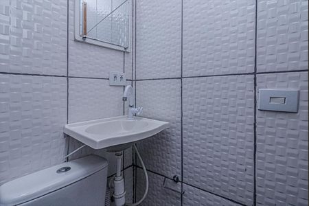 Casa para alugar com 60m², 3 quartos e sem vagabanheiro na suíte 2_4