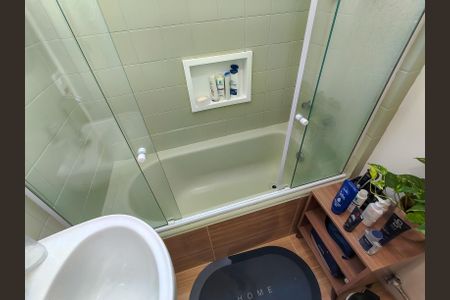 Apartamento à venda com 96m², 3 quartos e 1 vaga Apartamento à venda com 96m², 3 quartos e 1 vagaBanheiro da Suíte