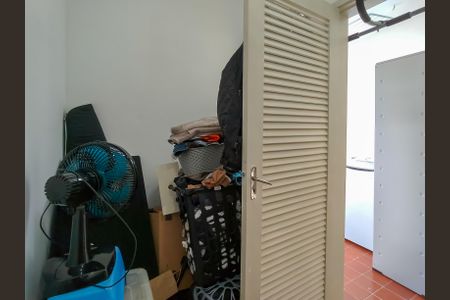 Apartamento à venda com 96m², 3 quartos e 1 vaga Apartamento à venda com 96m², 3 quartos e 1 vagaQuarto de Serviço