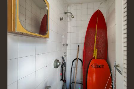 Apartamento à venda com 96m², 3 quartos e 1 vaga Apartamento à venda com 96m², 3 quartos e 1 vagaBanheiro de serviço