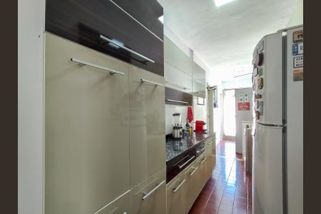 Apartamento à venda com 96m², 3 quartos e 1 vaga Apartamento à venda com 96m², 3 quartos e 1 vagaCozinha e Área de Serviço