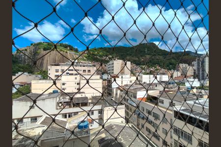 Apartamento à venda com 96m², 3 quartos e 1 vaga Apartamento à venda com 96m², 3 quartos e 1 vagaCozinha e Área de Serviço