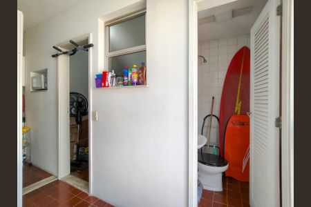 Apartamento à venda com 96m², 3 quartos e 1 vaga Apartamento à venda com 96m², 3 quartos e 1 vagaCozinha e Área de Serviço
