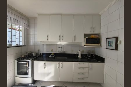 Casa à venda com 440m², 3 quartos e 4 vagas