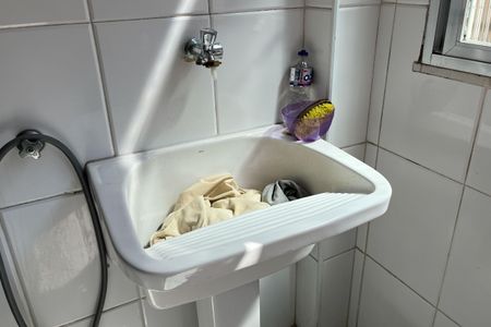 Apartamento para alugar com 183m², 3 quartos e 1 vagaÁrea de Serviço