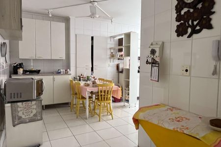 Apartamento para alugar com 183m², 3 quartos e 1 vagaCozinha