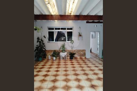 Casa à venda com 3 quartos, 190m² em Parque Fongaro, São Paulo