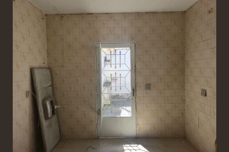 Casa à venda com 218m², 4 quartos e 5 vagas Casa à venda com 218m², 4 quartos e 5 vagasCozinha