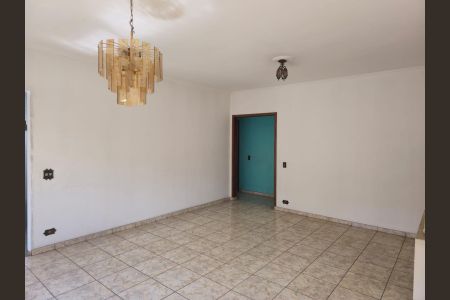 Sala  de casa à venda com 4 quartos, 218m² em Vila Rosalia, Guarulhos