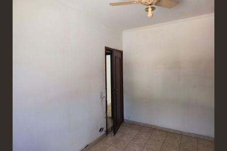 Casa à venda com 218m², 4 quartos e 5 vagas Casa à venda com 218m², 4 quartos e 5 vagasQuarto 02