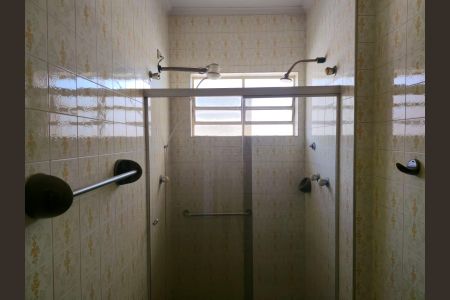 Casa à venda com 218m², 4 quartos e 5 vagas Casa à venda com 218m², 4 quartos e 5 vagasBanheiro Social