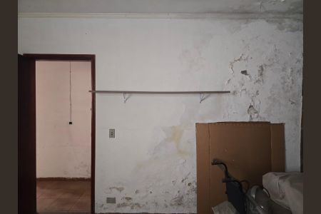 Casa à venda com 218m², 4 quartos e 5 vagas Casa à venda com 218m², 4 quartos e 5 vagasQuarto de Serviço