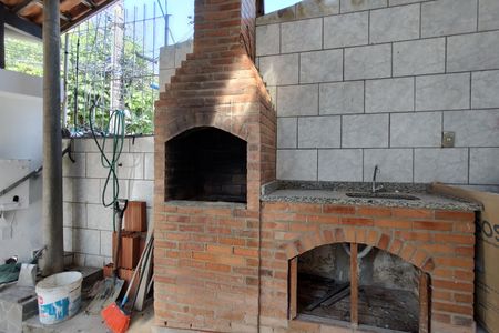 Casa à venda com 70m², 2 quartos e 1 vaga Casa à venda com 70m², 2 quartos e 1 vagaChurrasqueira