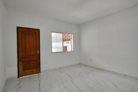 Casa à venda com 70m², 2 quartos e 1 vaga Casa à venda com 70m², 2 quartos e 1 vagaSala