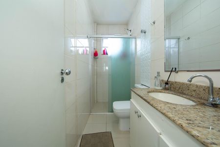 Apartamento à venda com 80m², 3 quartos e 1 vaga Apartamento à venda com 80m², 3 quartos e 1 vagaBANHEIRO