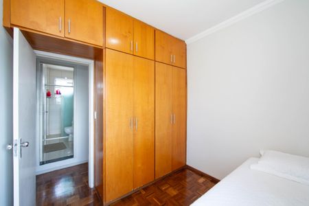 Apartamento à venda com 80m², 3 quartos e 1 vaga Apartamento à venda com 80m², 3 quartos e 1 vagaQUARTO1