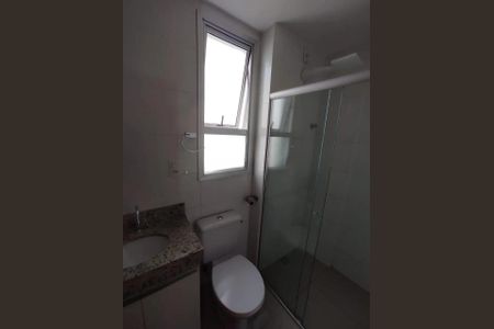 Banheiro de apartamento para alugar com 1 quarto, 40m² em Dona Clara, Belo Horizonte