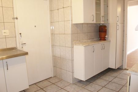 Apartamento para alugar com 2 quartos, 100m² em República, São Paulo