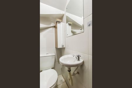 Casa de condomínio à venda com 57m², 2 quartos e 1 vagaBanheiro