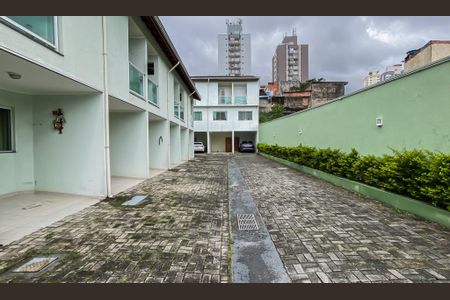 Casa de condomínio à venda com 57m², 2 quartos e 1 vagaGaragem