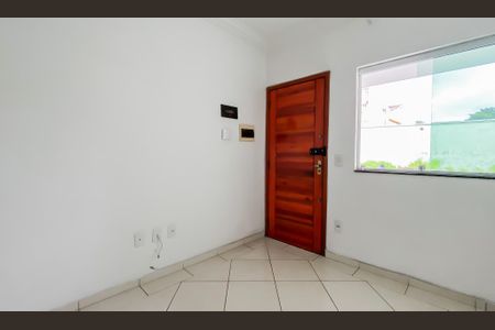 Casa de condomínio à venda com 57m², 2 quartos e 1 vagaSala