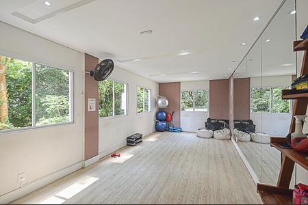 Apartamento para alugar com 39m², 2 quartos e 1 vaga Apartamento para alugar com 39m², 2 quartos e 1 vagaÁrea comum - Academia