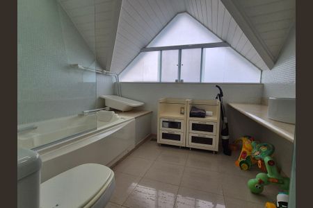 Casa de condomínio à venda com 435m², 5 quartos e 3 vagas