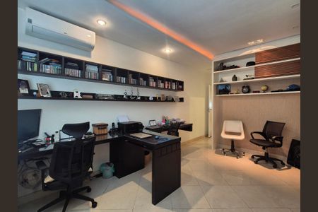 Casa de condomínio à venda com 435m², 5 quartos e 3 vagas