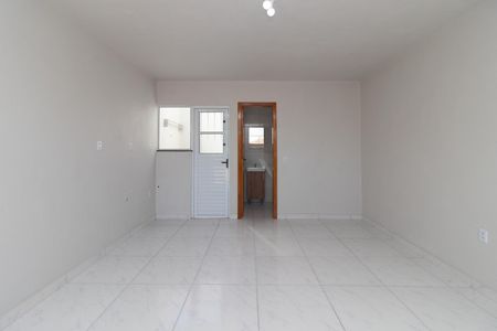 Casa de condomínio para alugar com 28m², 1 quarto e sem vaga Casa de condomínio para alugar com 28m², 1 quarto e sem vagaSala/Quarto